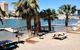 #2 Bedroom Cozy Suite, 1 Min Walk To The Beach #