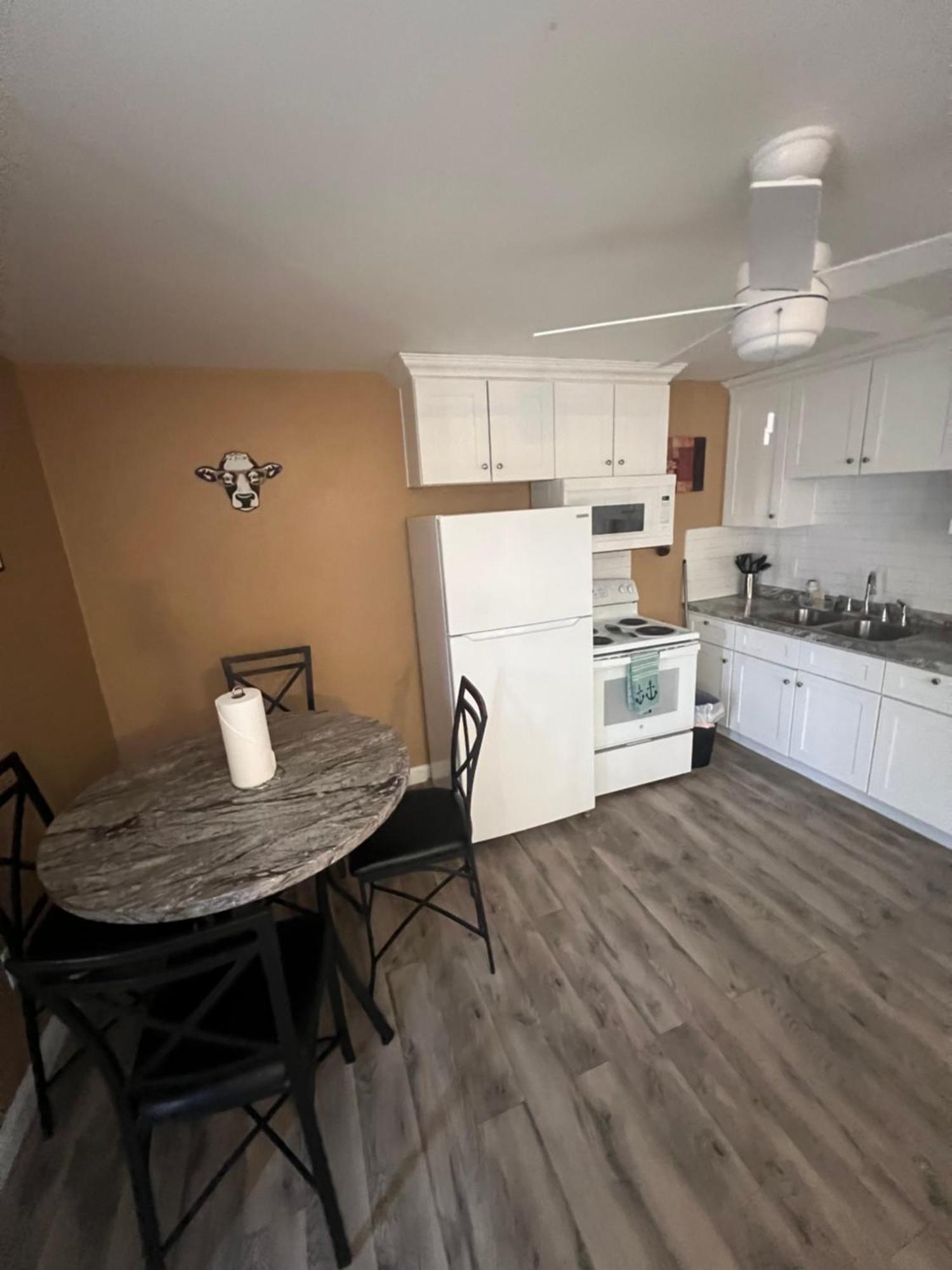 #2 Bedroom Cozy Suite, 1 Min Walk To The Beach # Bullhead City Exterior photo